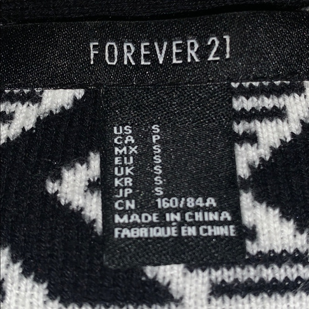 Cardigan - Picture 2 of 4